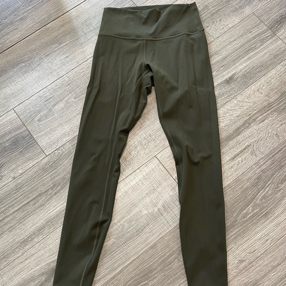Lululemon wunder under